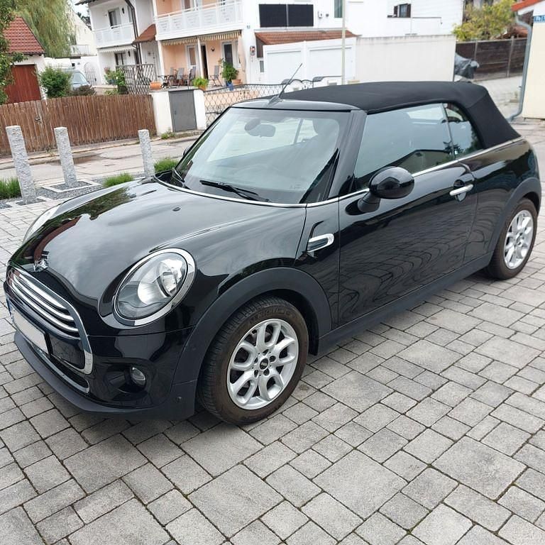 Second-hand Mini Cooper 136 CP (100 kW) 2017 Negru Hatchback