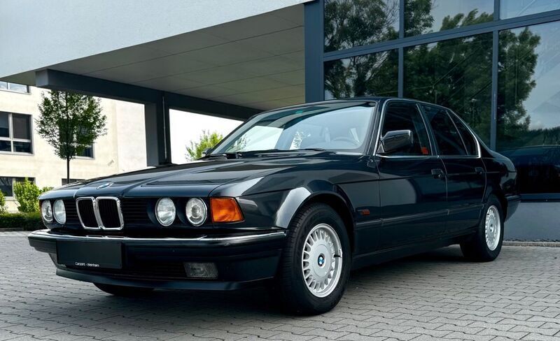 Schwarz Gebraucht 1991 BMW 730 Limousine | 16.900 € - Bild 1/4