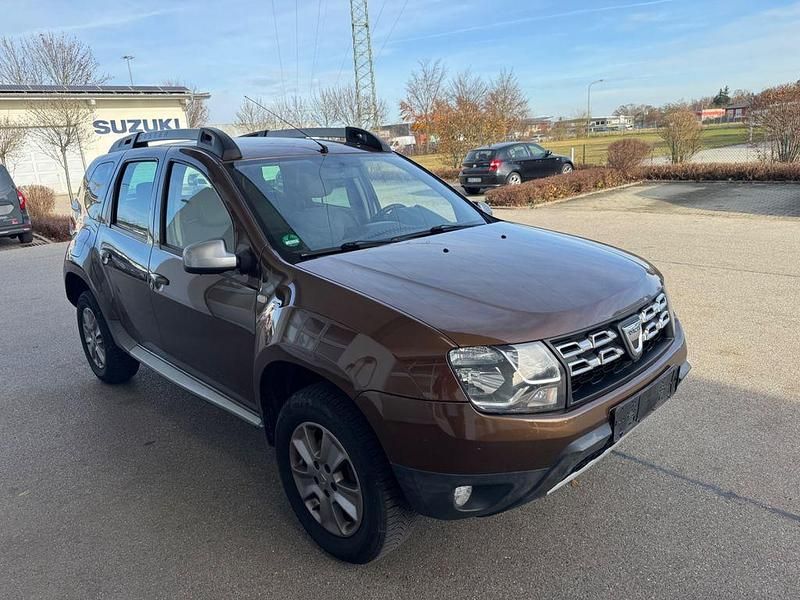 Braun Gebraucht 2015 Dacia Duster Prestige SUV | 6.290 € (Guter Preis) - Bild 1/4