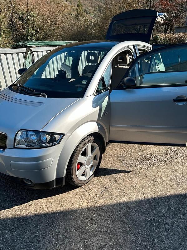 Gebraucht Audi A2 75 PS (55 kW) 2002 Silber Kleinwagen