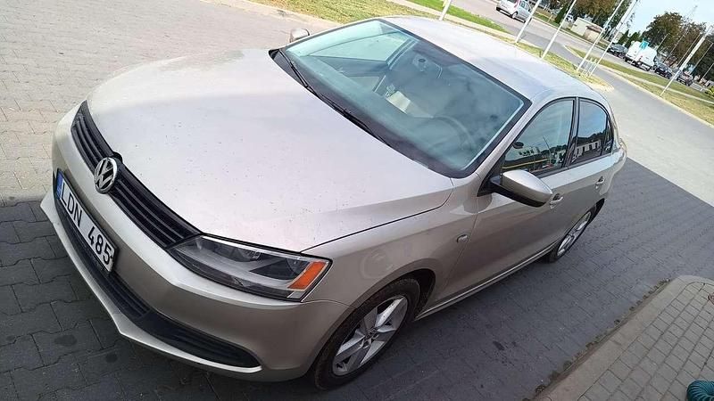 Gebraucht VW Jetta Highline 200 PS (147 kW) 2013 Beige Limousine