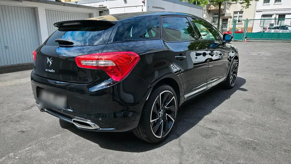 Gebraucht Citroën DS5 180 PS (132 kW) 2014 Schwarz Kleinwagen