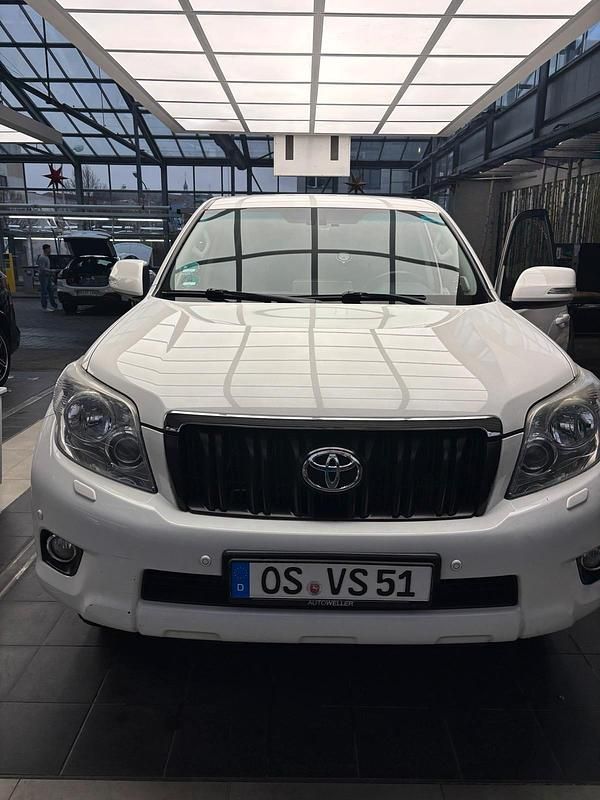 Gebraucht Toyota Land Cruiser 190 PS (139 kW) 2012 Weiß SUV