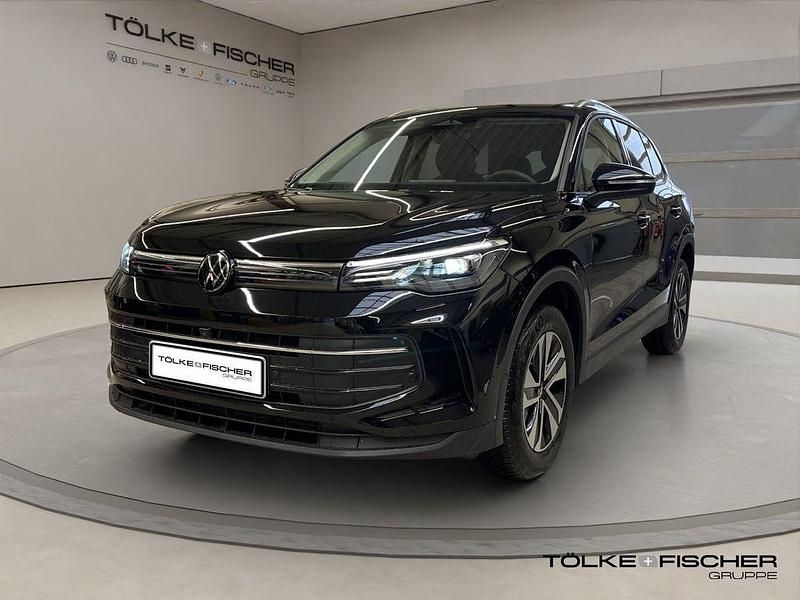 Neu VW Tiguan 150 PS (110 kW) 2026 Schwarz SUV