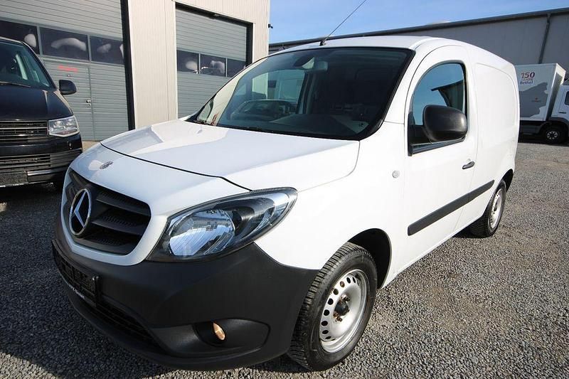 Gebraucht Mercedes Citan 108 95 PS (69 kW) 2020 Weiß Limousine