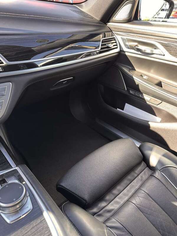 Gebraucht 2017 BMW 740 Limousine | 32.500 € (Fairer Preis) - Bild 1/4