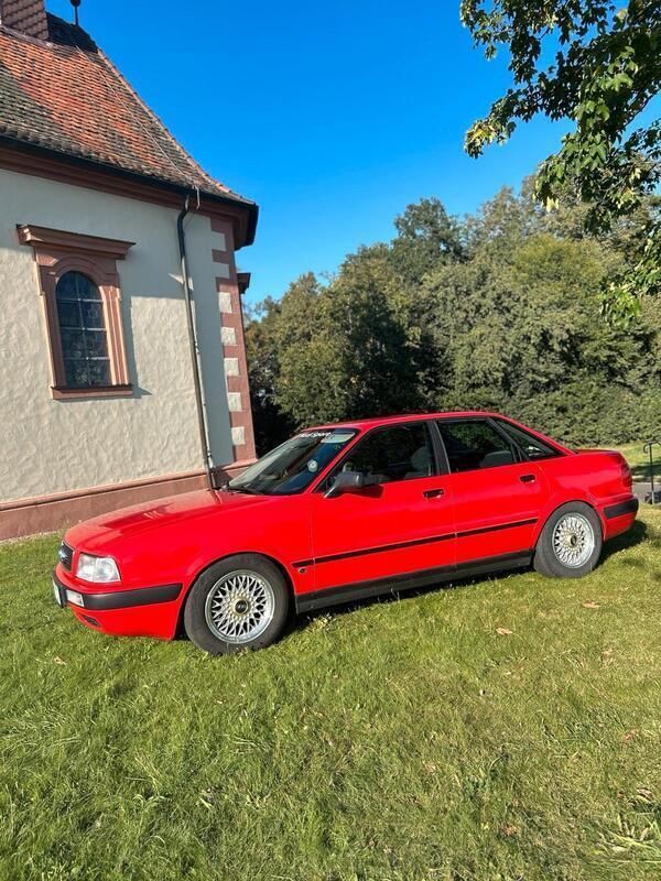 Rot Gebraucht 1994 Audi 80 Sport Limousine | 9.999 € - Bild 1/4