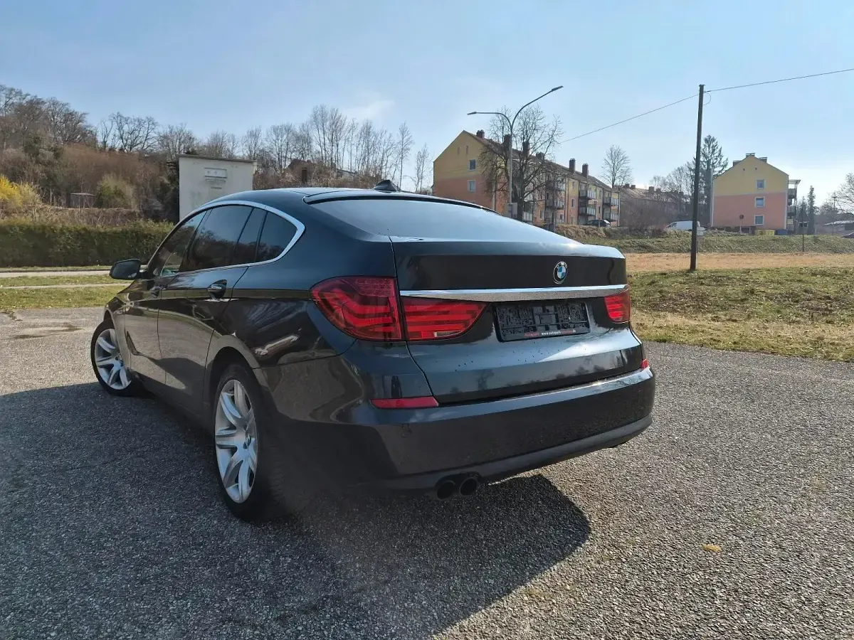 Używany BMW 530 245 KM (180 kW) 2011 Brązowy Sedan/Limuzyna