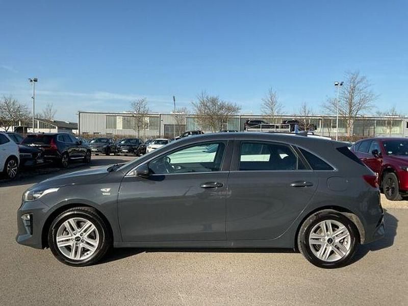 Gebraucht Kia Ceed Vision 140 PS (102 kW) 2020 Schwarz Kleinwagen