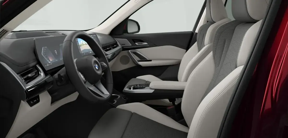 Gebraucht BMW X1 Comfort Edition 163 PS (119 kW) 2025 Rot SUV