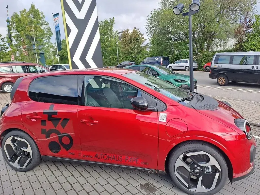 Neu Renault Twingo Urban 60 kW (82 PS) 2026 Rot Kleinwagen