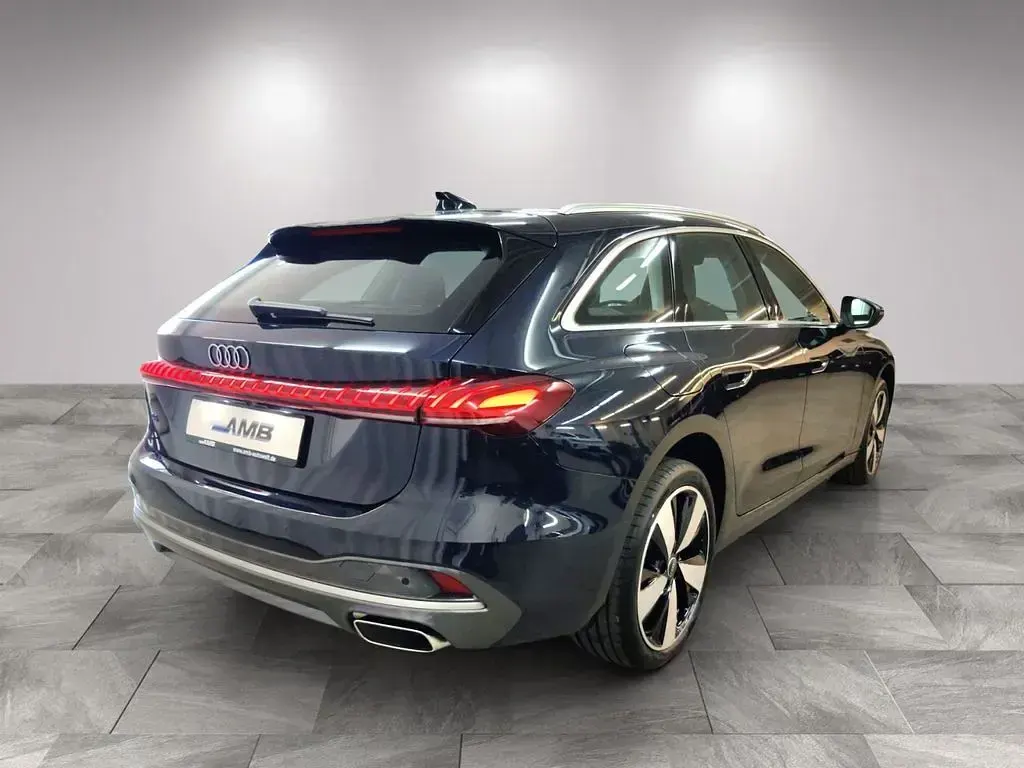 Gebraucht Audi A5 Advanced 204 PS (150 kW) 2025 Firmamentblau metallic Kombi