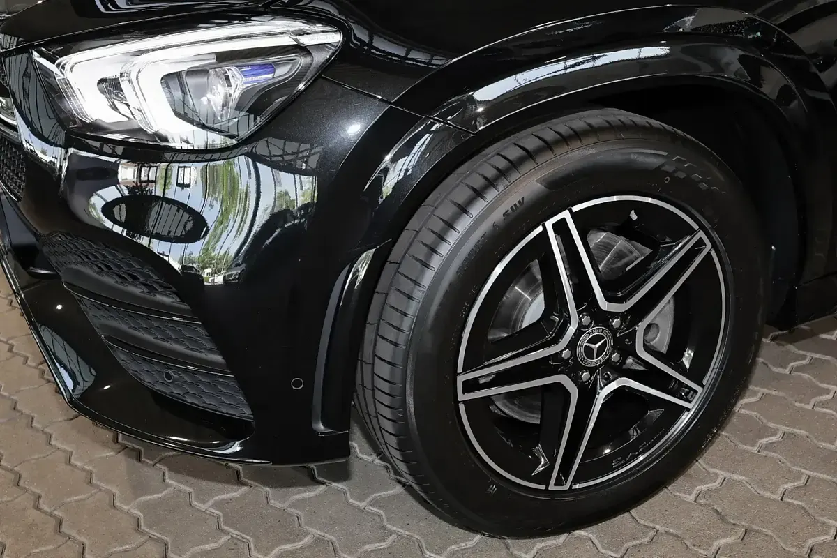 Gebraucht Mercedes GLE350 AMG 194 PS (142 kW) 2021 Obsidianschwarz SUV