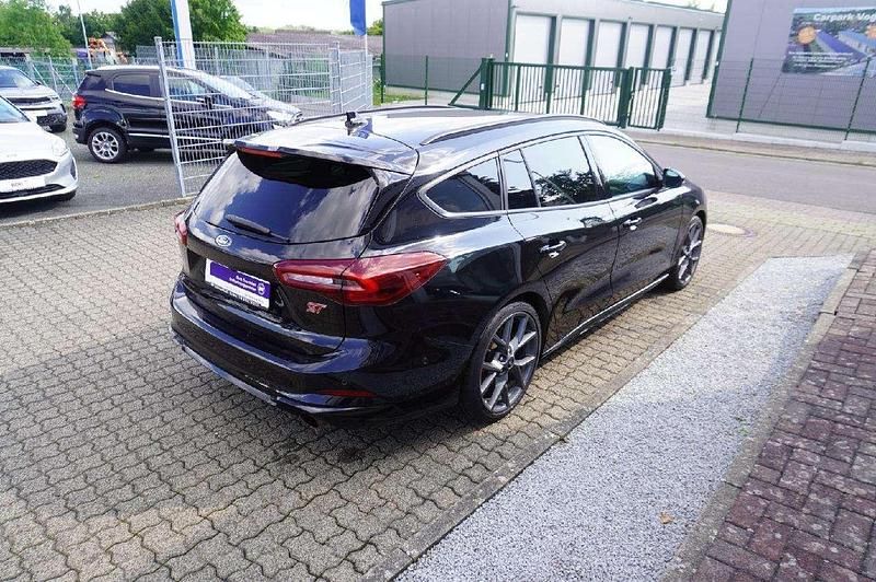 Gebraucht Ford Focus ST 280 PS (205 kW) 2022 Obsidianschwarz metallic Kombi