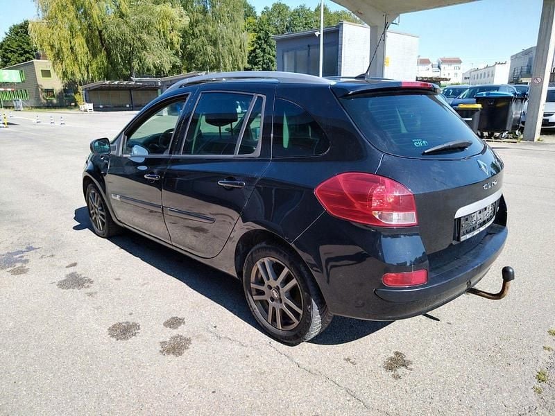 Gebraucht Renault Clio GrandTour Night&Day 103 PS (75 kW) 2012 Schwarz Kombi