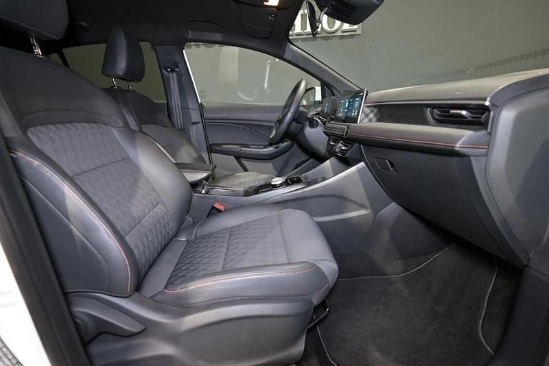 Gebraucht MG MG3 Luxury 194 PS (142 kW) 2024 Weiss Kleinwagen