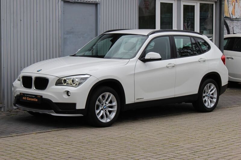 Weiß Gebraucht 2014 BMW X1 Advantage SUV | 16.490 € (Etwas zu teuer) - Bild 1/4