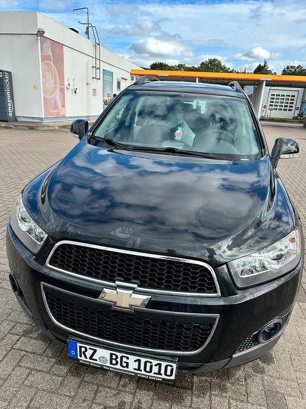 Schwarz Gebraucht 2012 Chevrolet Captiva SUV | 4.200 € (Superpreis) - Bild 1/4