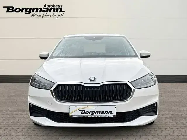 Gebraucht Skoda Fabia Active 65 PS (47 kW) 2023 Weiss Limousine