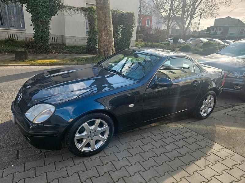 Gebraucht Mercedes SLK230 190 PS (139 kW) 1997 Blau Cabrio