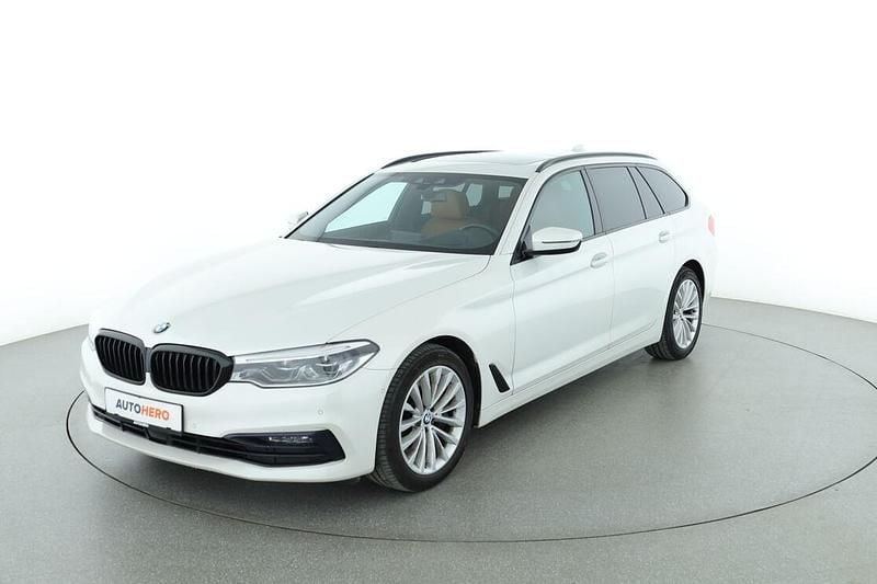 Weiß Gebraucht 2018 BMW 540 Sport Line Kombi | 29.630 € (Guter Preis) - Bild 1/3