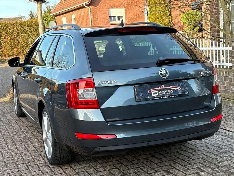 Gebraucht Skoda Octavia Style 150 PS (110 kW) 2017 Grau Kombi