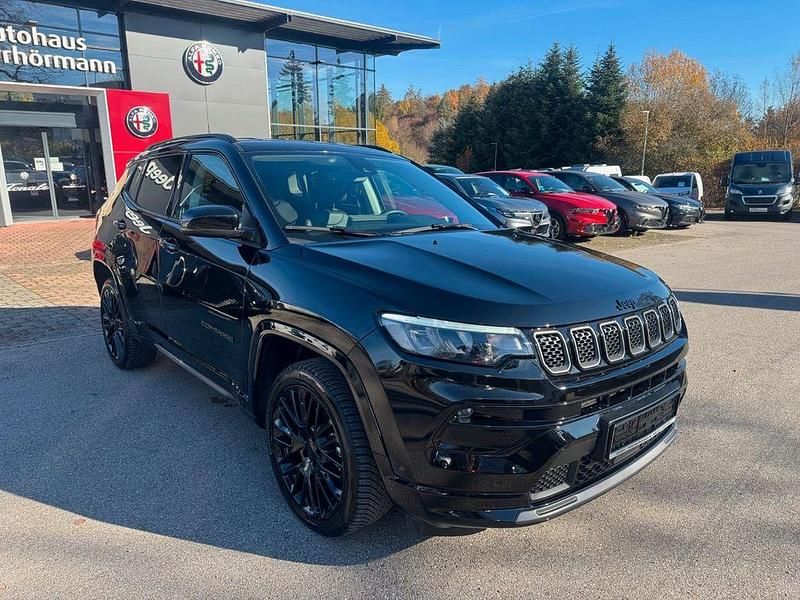 Gebraucht Jeep Compass 131 PS (96 kW) 2023 Schwarz SUV