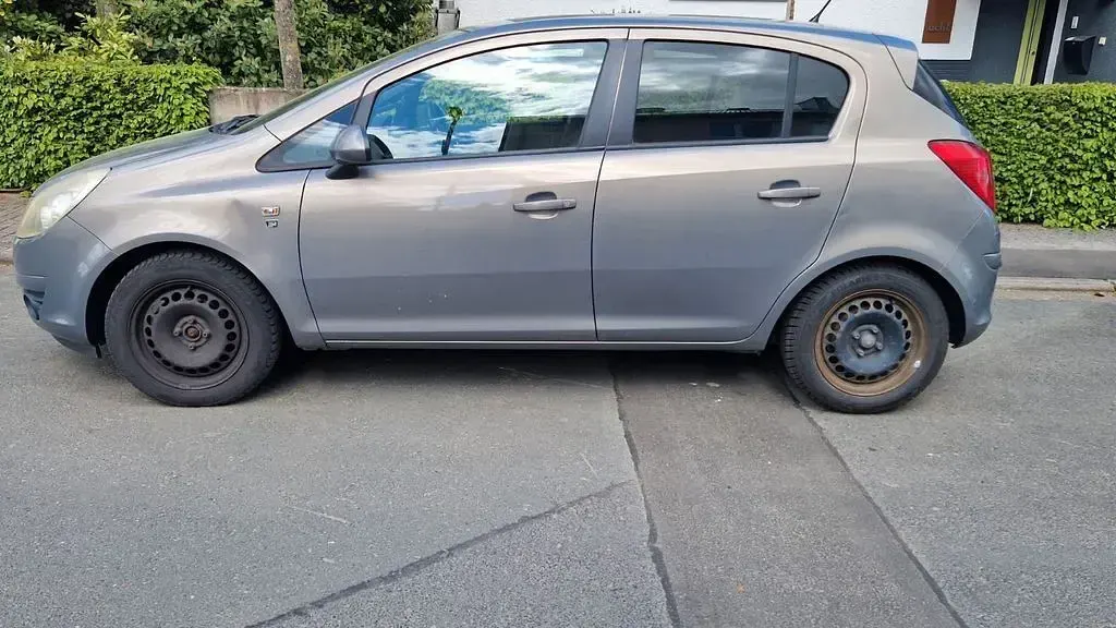 Second-hand Opel Corsa 87 CP (63 kW) 2010 Hatchback