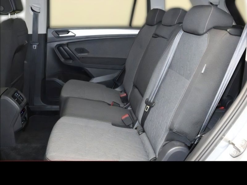 Gebraucht VW Tiguan S 150 PS (110 kW) 2024 Silber SUV