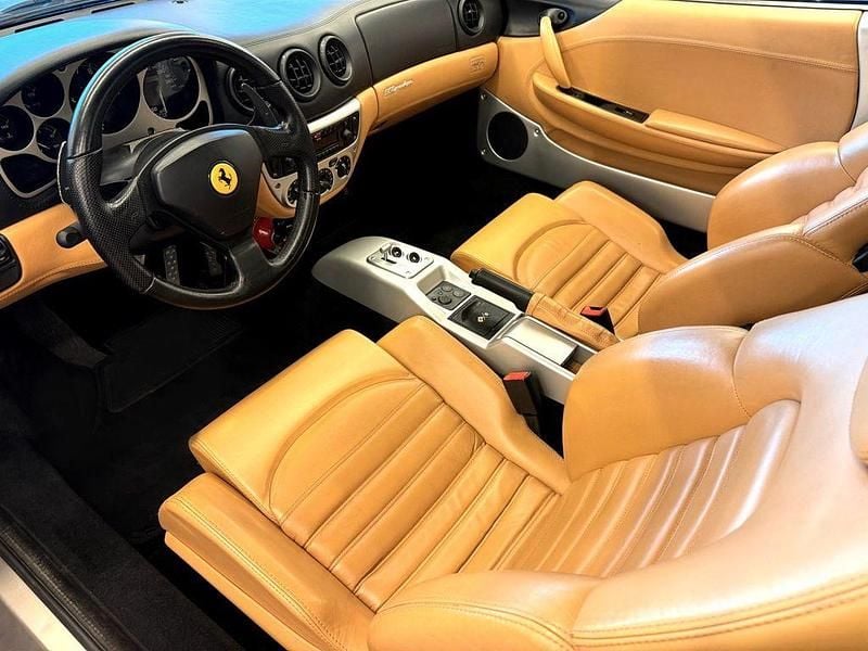 Second-hand Ferrari 360 400 CP (294 kW) 2003 Roșu Coupe