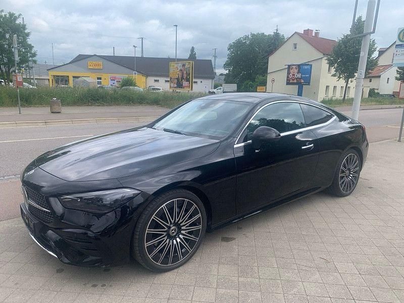 Gebraucht Mercedes CLE300 AMG line 258 PS (189 kW) 2024 Schwarz Coupé