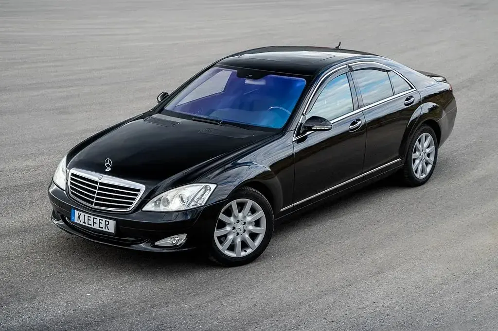 Gebraucht Mercedes S500 387 PS (284 kW) 2006 Schwarz Limousine
