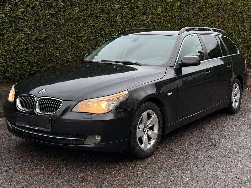 Schwarz Gebraucht 2008 BMW 525 Kombi | 3.500 € (Fairer Preis) - Bild 1/4