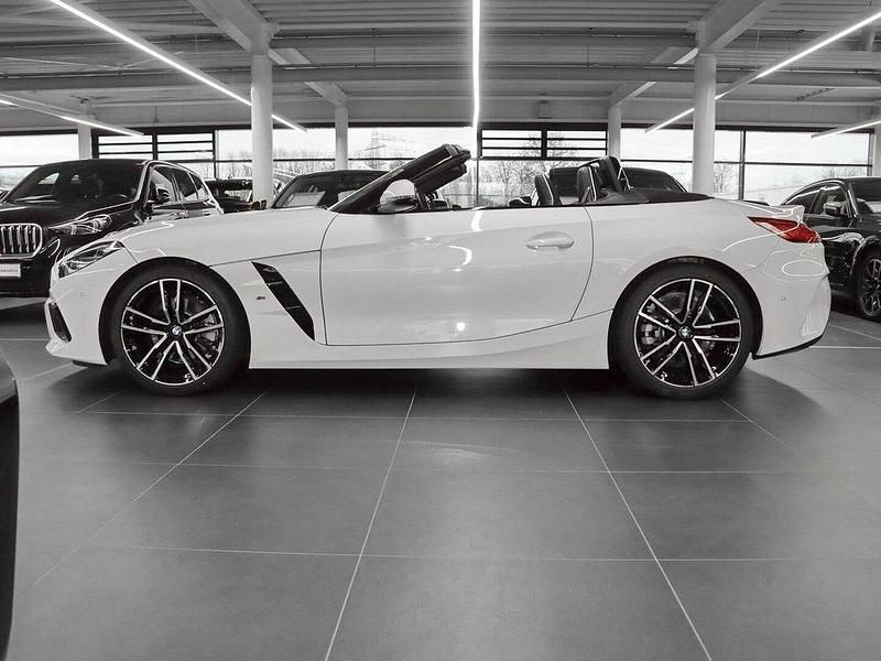 Gebraucht BMW Z4 Shadowline 197 PS (144 kW) 2024 Weiß Cabrio