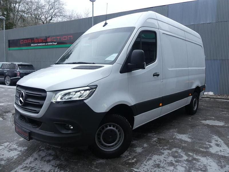 Gebraucht Mercedes Sprinter 170 PS (125 kW) 2022 Arktisweiss Van