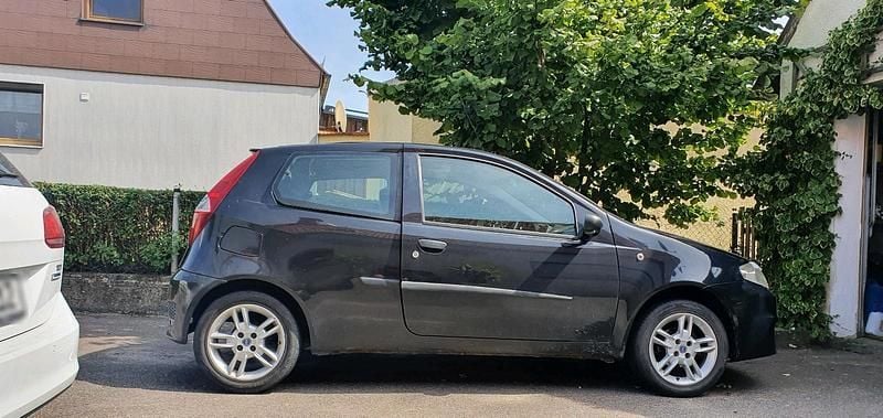 Gebraucht Fiat Punto 60 PS (44 kW) 2005 Schwarz Kleinwagen