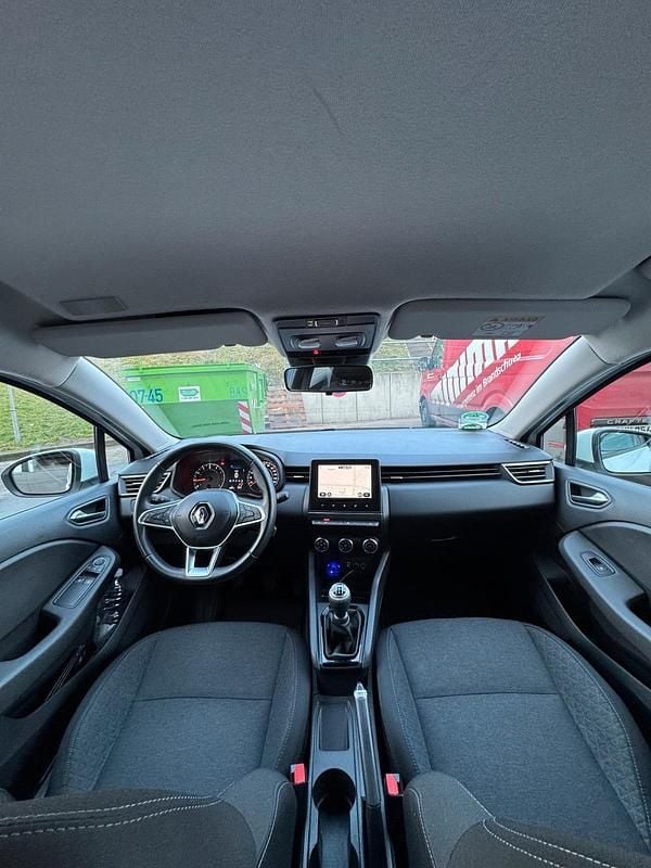 Gebraucht Renault Clio V 67 PS (49 kW) 2021 Weiß Kleinwagen