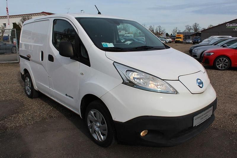 Gebraucht Nissan e-NV200 Tekna 80 kW (109 PS) 2014 Weiß Van / Kleinbus