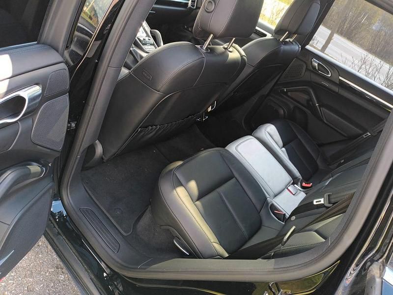 Gebraucht Porsche Cayenne 245 PS (180 kW) 2014 Schwarz SUV