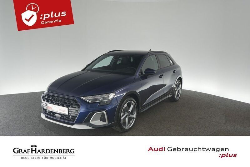 Navarrablau metallic Gebraucht 2024 Audi A3 Ambiente Limousine | 36.910 € (Teuer) - Bild 1/4