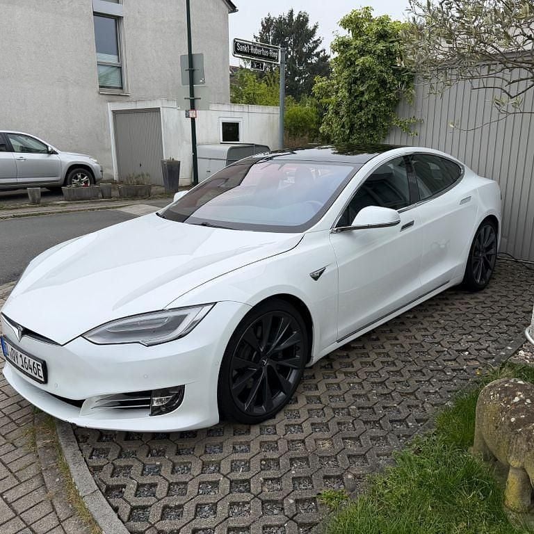 Second-hand Tesla Model S 413 kW (562 CP) 2020 Alb Hatchback