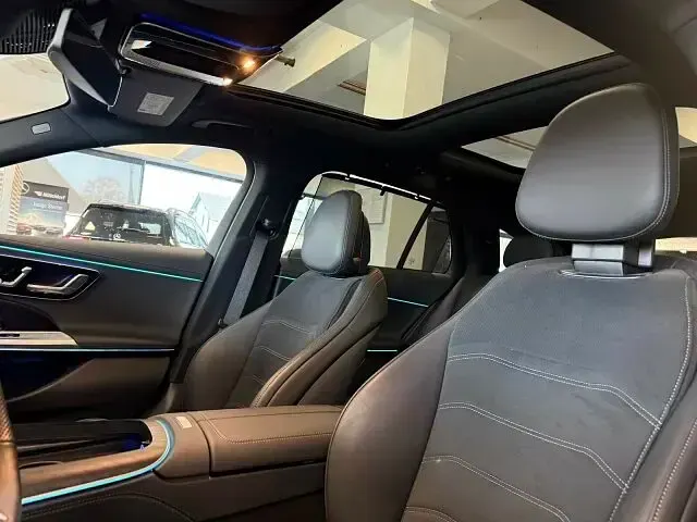 Gebraucht Mercedes E300 Premium 198 PS (145 kW) 2024 Lack verdesilber