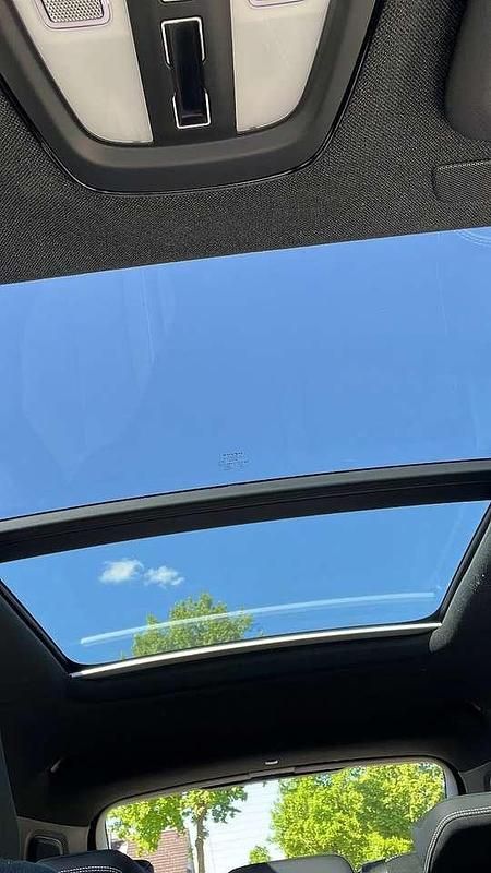 Second-hand Volvo XC40 169 kW (231 CP) 2022 Alb SUV