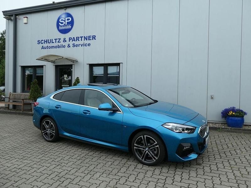 Blau Gebraucht 2023 BMW 220 M Sport Coupé | 34.790 € (Fairer Preis) - Bild 1/4