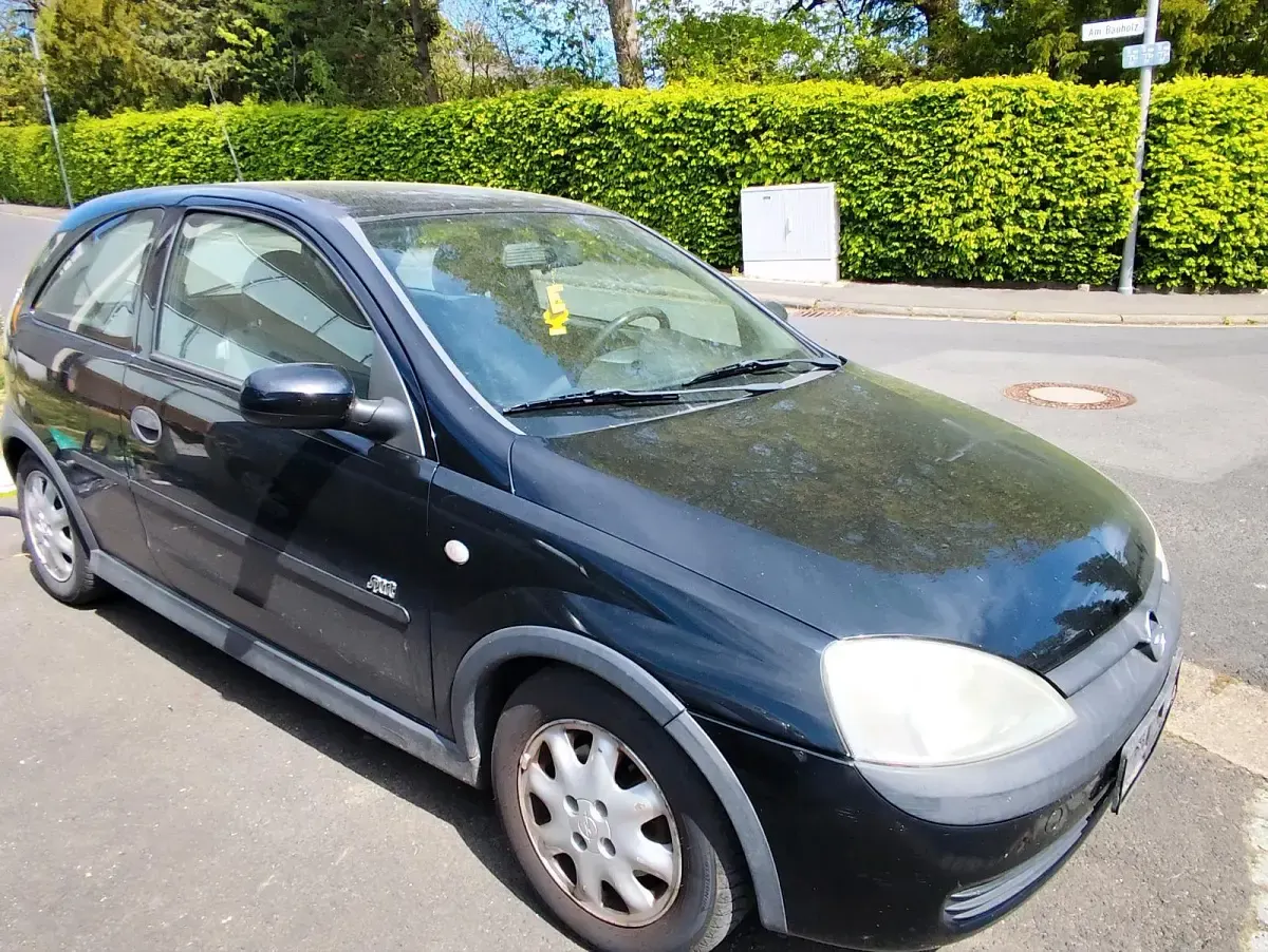 Używany Opel Corsa 90 KM (66 kW) 2000 Czarny Hatchback