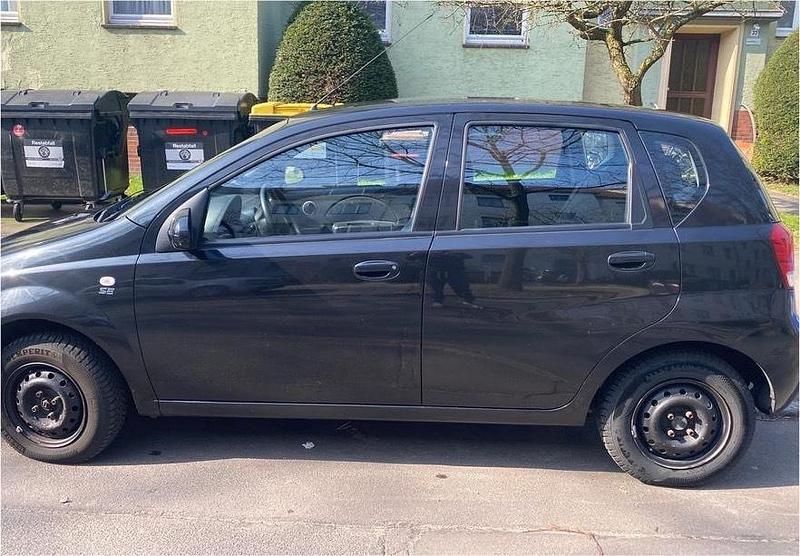 Schwarz Gebraucht 2006 Chevrolet Kalos Kleinwagen | 1.350 € (Fairer Preis) - Bild 1/4