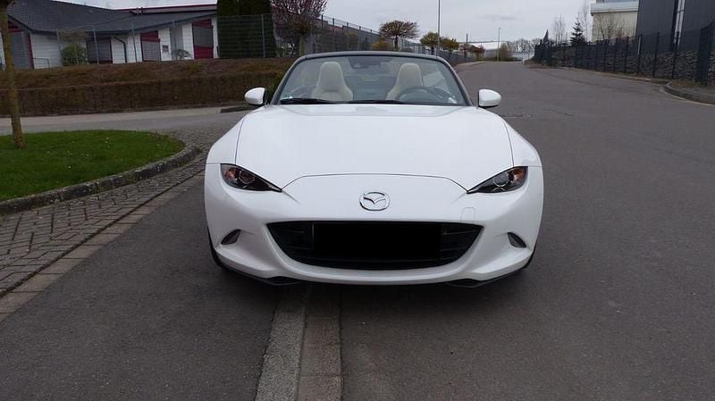 Gebraucht Mazda MX5 131 PS (96 kW) 2018 Weiß Cabrio