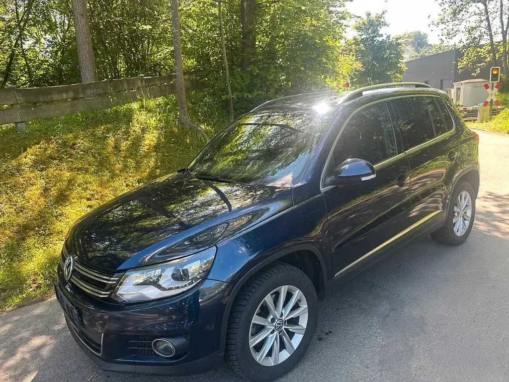 Gebraucht VW Tiguan Sportline 140 PS (102 kW) 2012 SUV