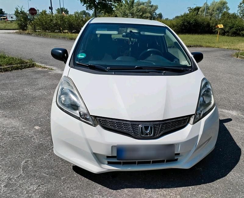 Gebraucht Honda Jazz 90 PS (66 kW) 2011 Weiß Kleinwagen