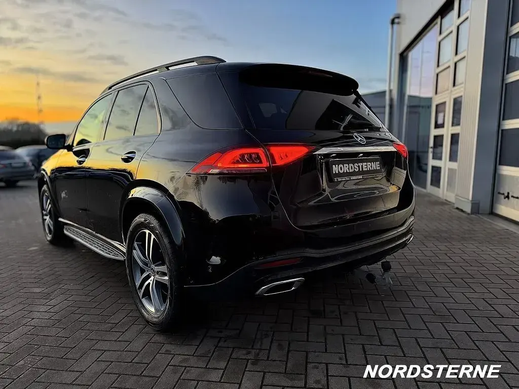 Gebraucht Mercedes GLE300 AMG line 245 PS (180 kW) 2020 Schwarz SUV